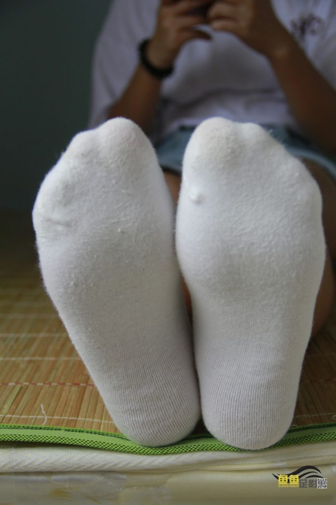 图片[3]-tukashe415、鱼鱼足影 – 全套足袜写真&视频[91期]-图咖社！！！